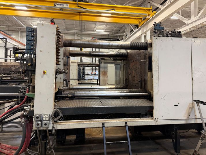 2004 Cincinnati Milacron MM1100